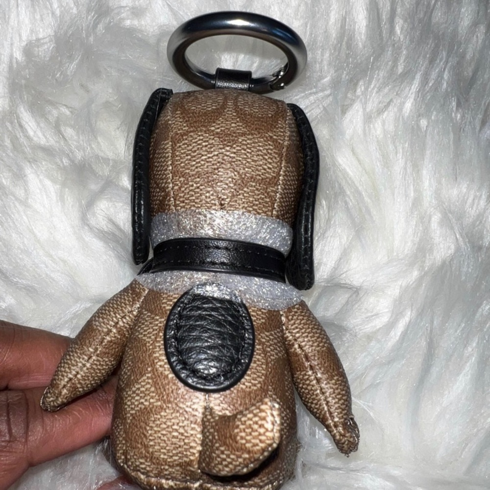 Coach X Peanuts Snoopy Bag Charm in Signature Canvas - Picture 3 of 3